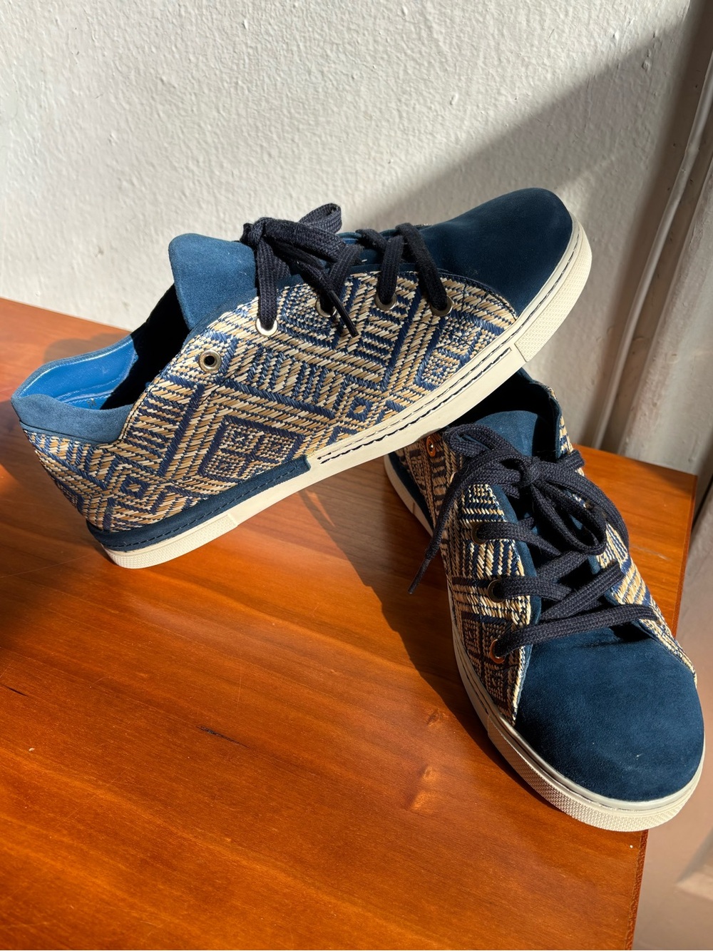 Stuart Weitzman Blue Suede Geometric Woven Lace-Up Sneakers Size 7 1/2